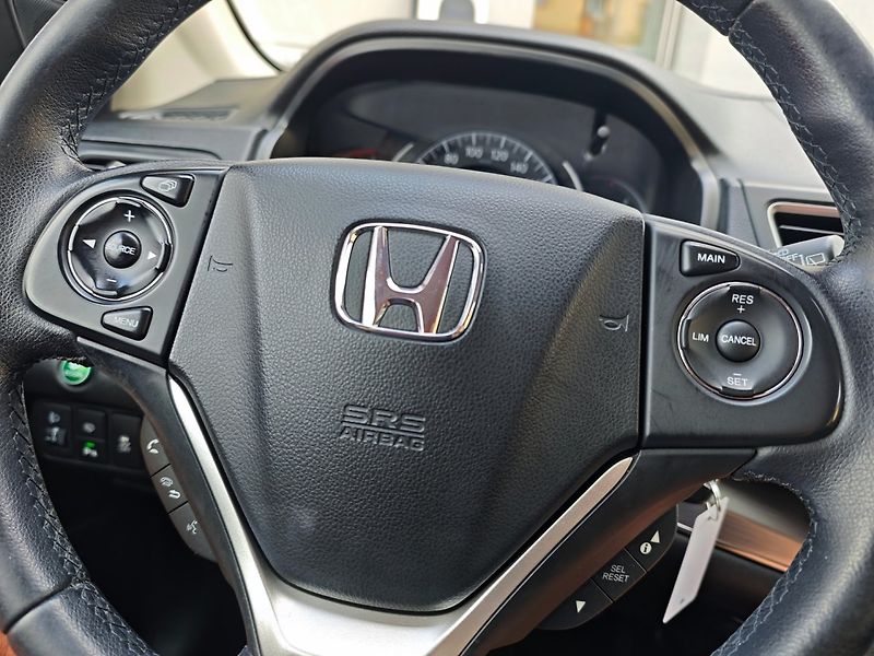 Honda CR-V (2015) 2.0 i-VTEC Elegance REZERVACE - fotka 28 z 40