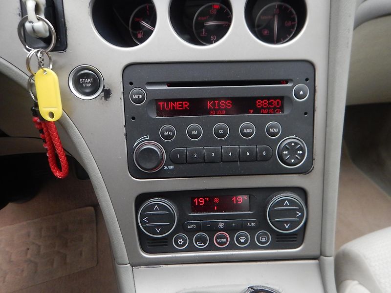 Alfa Romeo 159 1.9 Jtd 110 kw - fotka 11 z 13