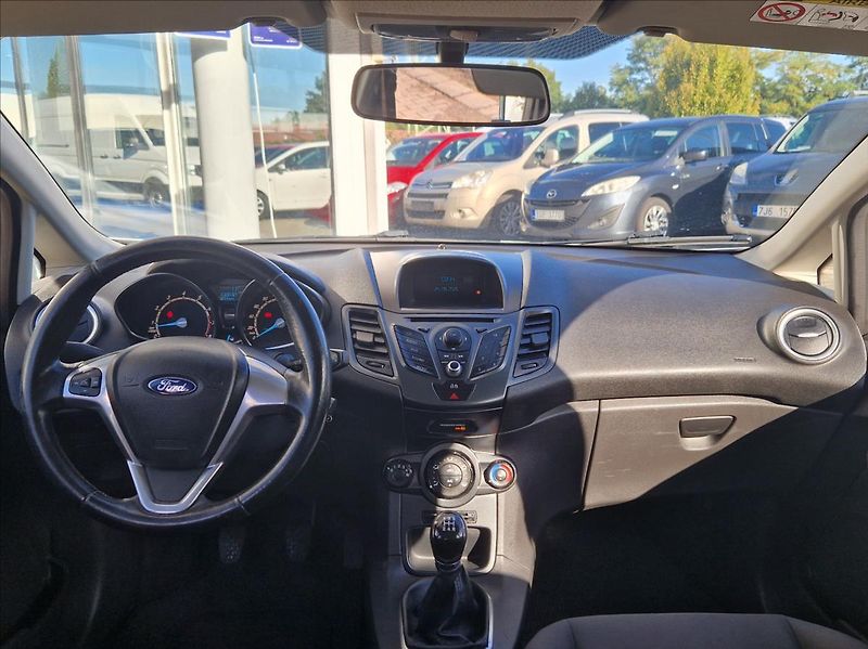 Ford Fiesta 1,2 i 44kW MANUÁL HEZKÝNÁJEZD - fotka 19 z 36