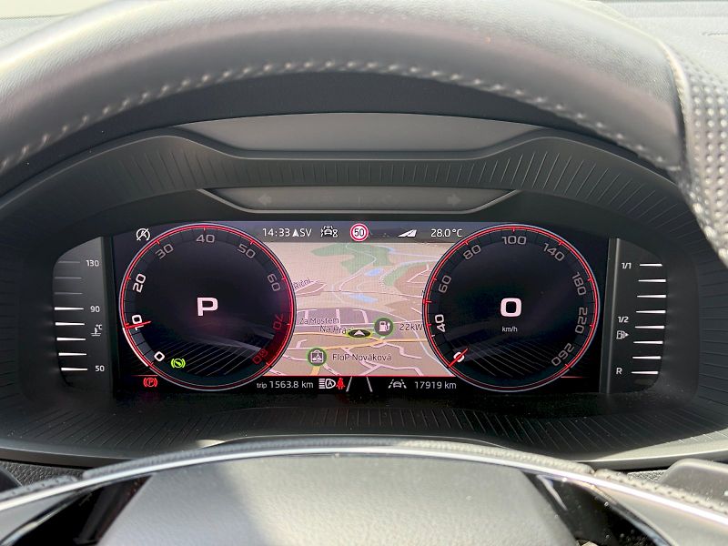 Škoda Karoq (2025) 1.5 TSI 110 kW DSG SportLine - fotka 13 z 28