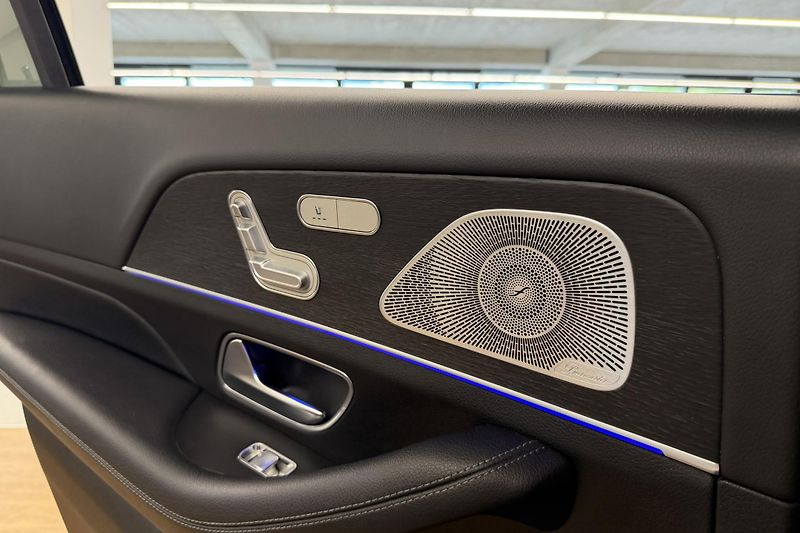 Mercedes-Benz GLS (2019) GLS 400d 4Matic AMG Line - fotka 23 z 111