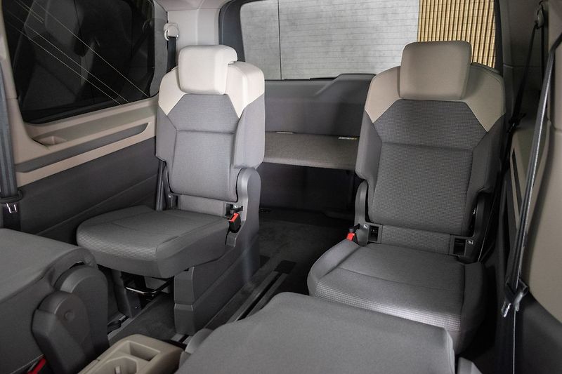 Volkswagen Multivan 2.0 TDI REZERVACE - fotka 13 z 47