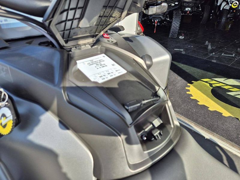 Can-Am Outlander Max 1000 XT-P (2026) Outlander MAX 1000R XT-P T ABS - fotka 15 z 29