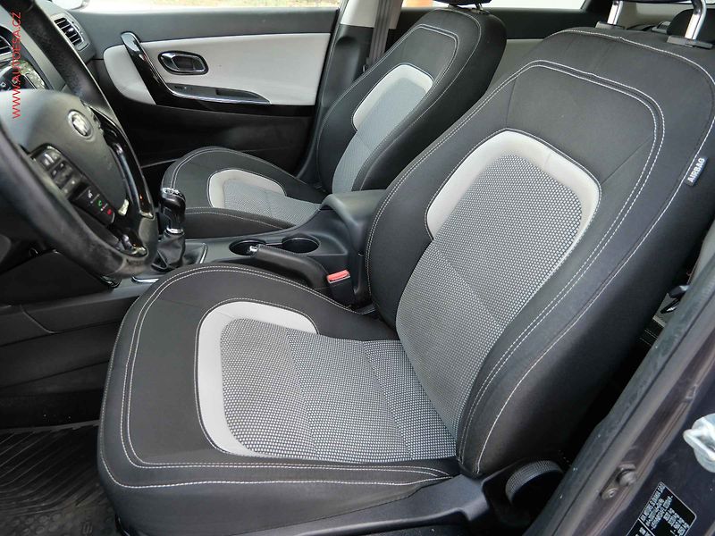 Kia Ceed (2014) 1.6 GDi - fotka 9 z 18
