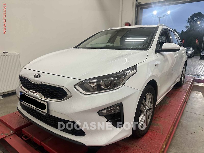 Kia Ceed (2019) 1.6 CRDi, ČR, servis.kniha - fotka 1 z 3