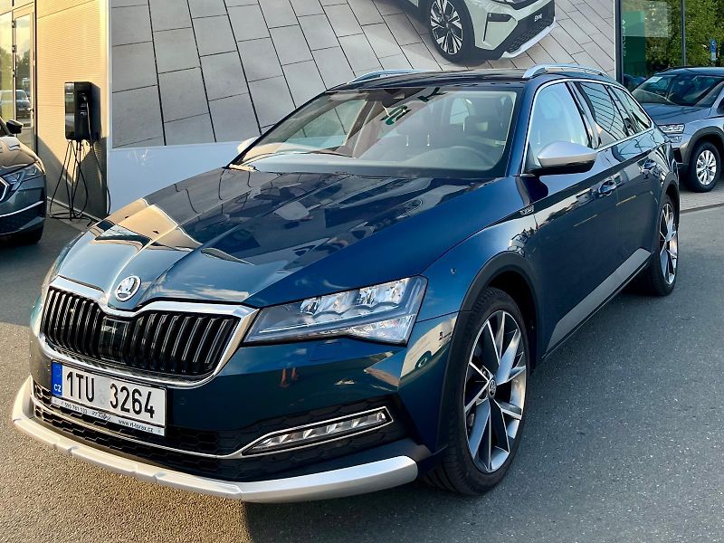 Škoda Superb (2020) 2.0 TDi Scout 4x4 DSG - fotka 3 z 19