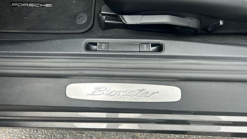 Porsche Boxster 718 - fotka 18 z 29