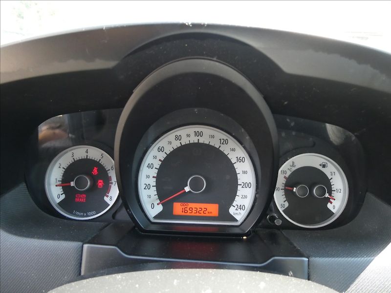 Kia Ceed 1,4 i 80kW klima, 1.majitel - fotka 23 z 32