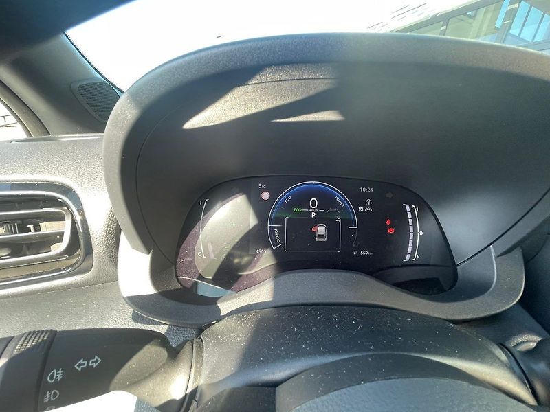 Toyota Yaris Cross 1.5 Hybrid 130 FWD Style - fotka 19 z 29