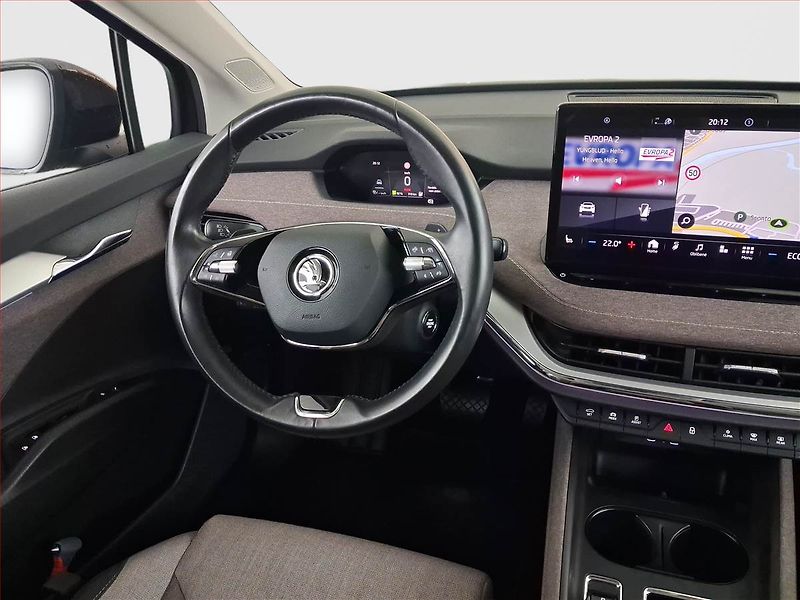 Škoda Enyaq (2021) Lodge iV 60 (62 kWh), SoH 93% - fotka 7 z 17
