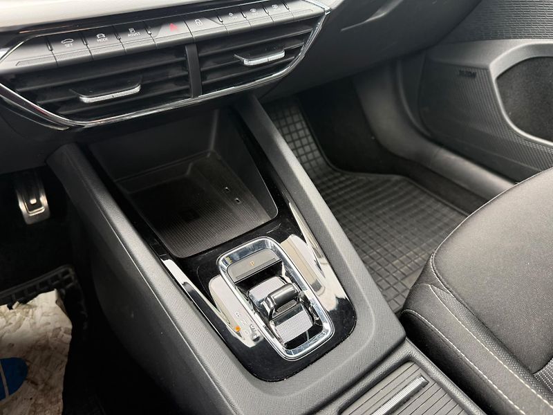 Škoda Octavia Sportline 2.0 TDI 110kw DSG Co - fotka 22 z 28