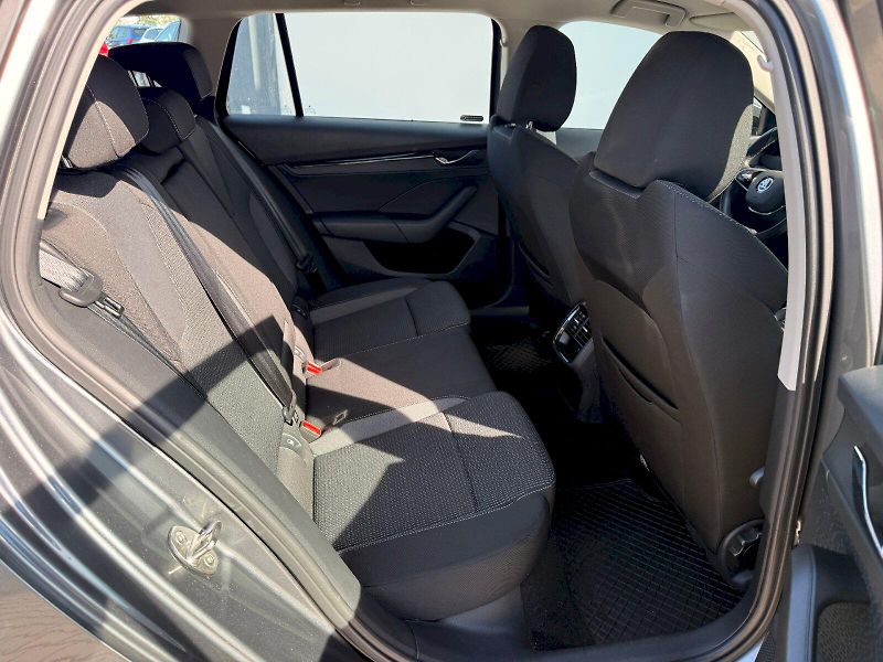 Škoda Octavia (2022) COM AMB TD 85/2.0 M6F - fotka 13 z 23