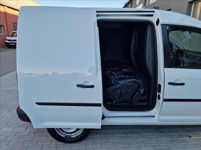 Volkswagen Caddy 2.0TDI 75kW, tažné, ČR,1.Maj. - fotka 18 z 45