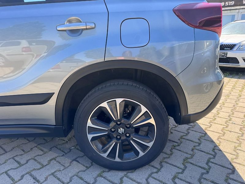 Suzuki Vitara (2019) 4X4 103 KW BOOS. TAŽNÉ 1.MAJ - fotka 14 z 50