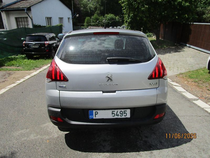 Peugeot 3008 (2015) 1,6 HDi panorama, navi - fotka 11 z 29