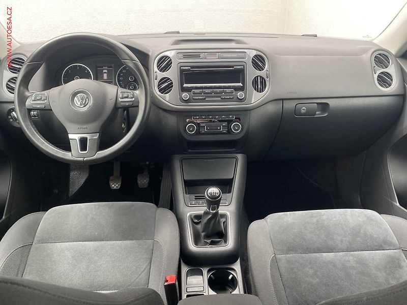 Volkswagen Tiguan (2013) 2.0TDi, Sport&Style, TZ - fotka 8 z 16