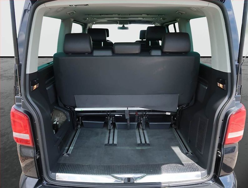 Volkswagen Multivan (2013) Highline 2.0 TDI 4Motion, ČR - fotka 14 z 24