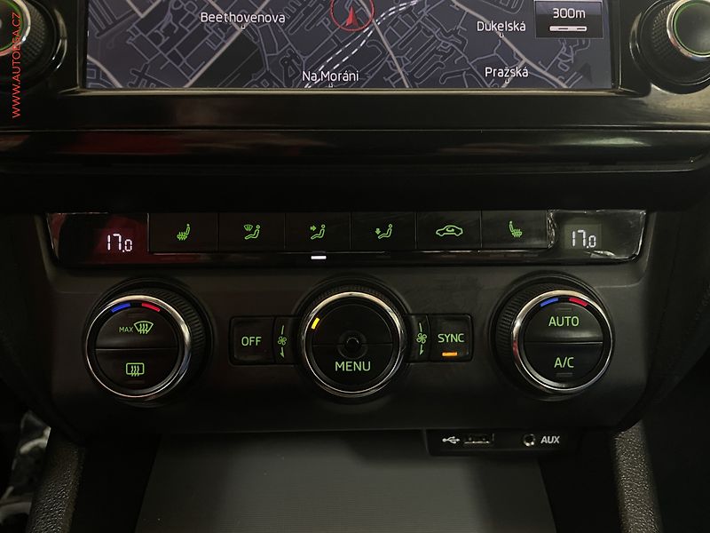 Škoda Octavia (2015) 2.0TDi, AC, tempo - fotka 15 z 17