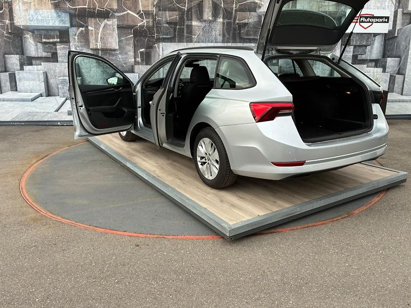 Škoda Octavia (2023) 2.0TDi, 85KW, ACC, KEYLESS,DPH - fotka 9 z 24