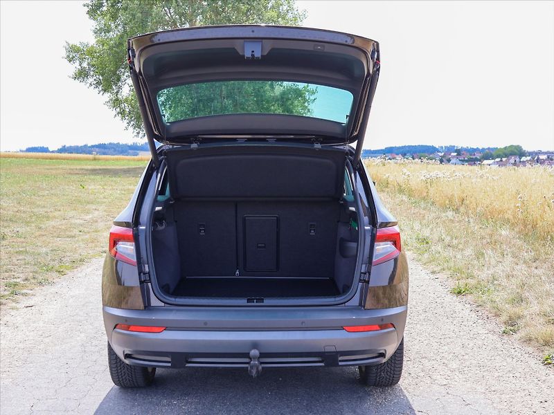 Škoda Karoq 2,0 TDI 110kW 4x4 DSG Style+ C - fotka 9 z 37