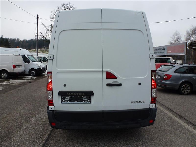 Renault Master 2,3 DCI L2H2 6 rychlostní - fotka 11 z 50