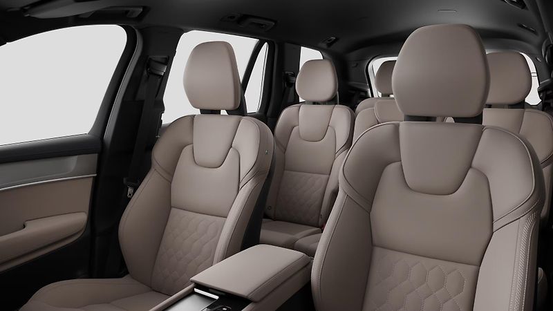 Volvo XC90 (2026) T8 AWD Plug-in CORE 7m - fotka 10 z 12