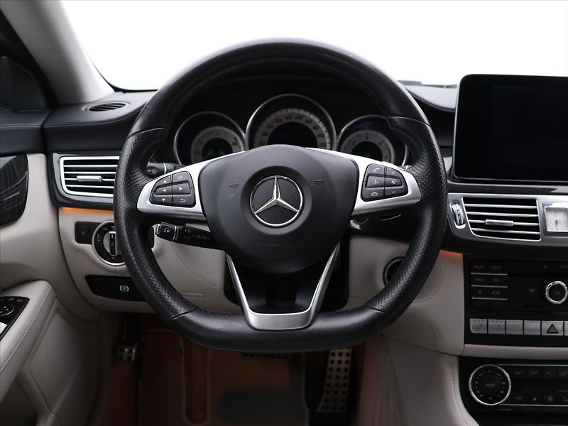 Mercedes-Benz CLS 3,0 350d 190kW 4Matic CZ DPH - fotka 14 z 28