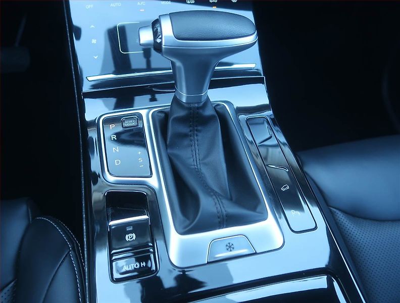 Dongfeng Fengon 5 (2023) Classic + 1.5 Turbo - fotka 13 z 17