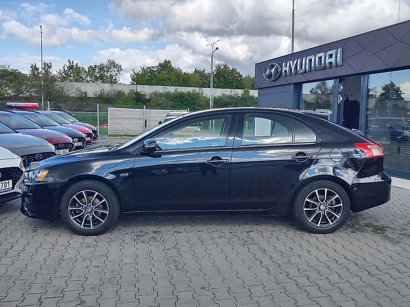 Mitsubishi Lancer 1.6 Mivec/86kW ČR 1.Majitel - fotka 8 z 27