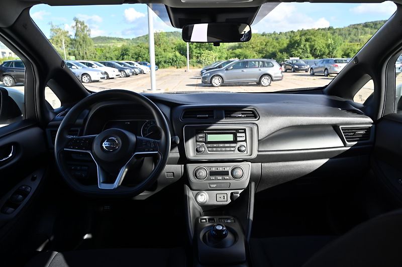 Nissan Leaf Basis 40kWH 110KW 3/2021 - fotka 10 z 34