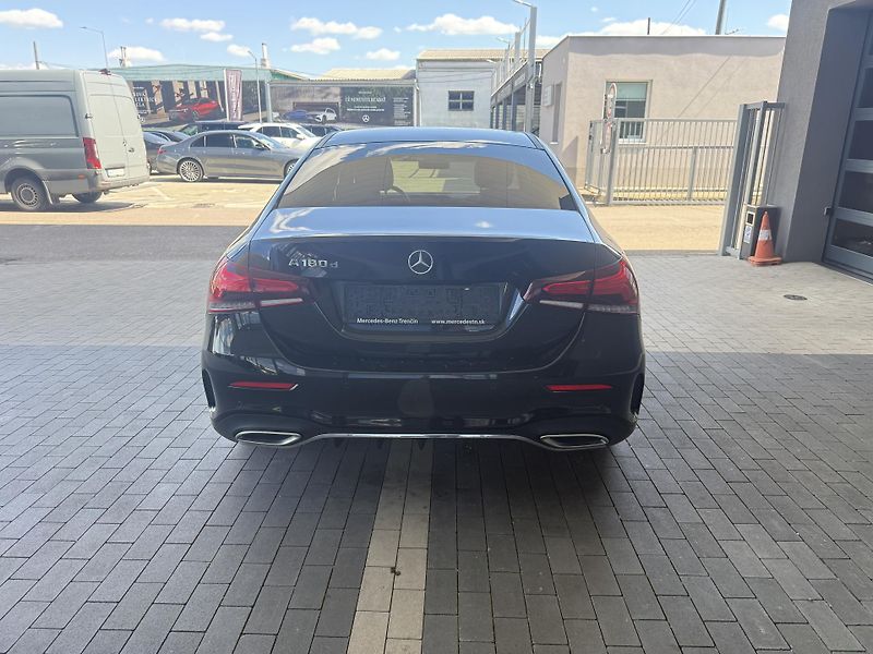 Mercedes-Benz Třídy A (2019) A 180d sedan - fotka 13 z 38