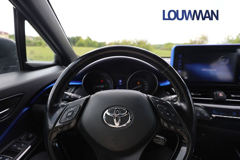 Toyota C-HR Hybrid 1.8 VVT-i Dynamic Comfo - fotka 5 z 25