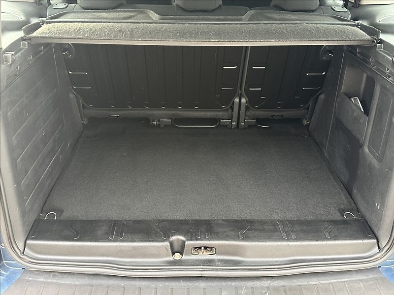 Peugeot Partner 1,6 HDI 92PS  Tepee Active - fotka 37 z 48