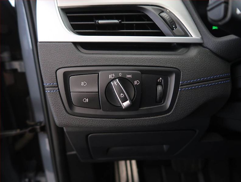 BMW X1 (2021) M Sport xDrive18d - fotka 22 z 23