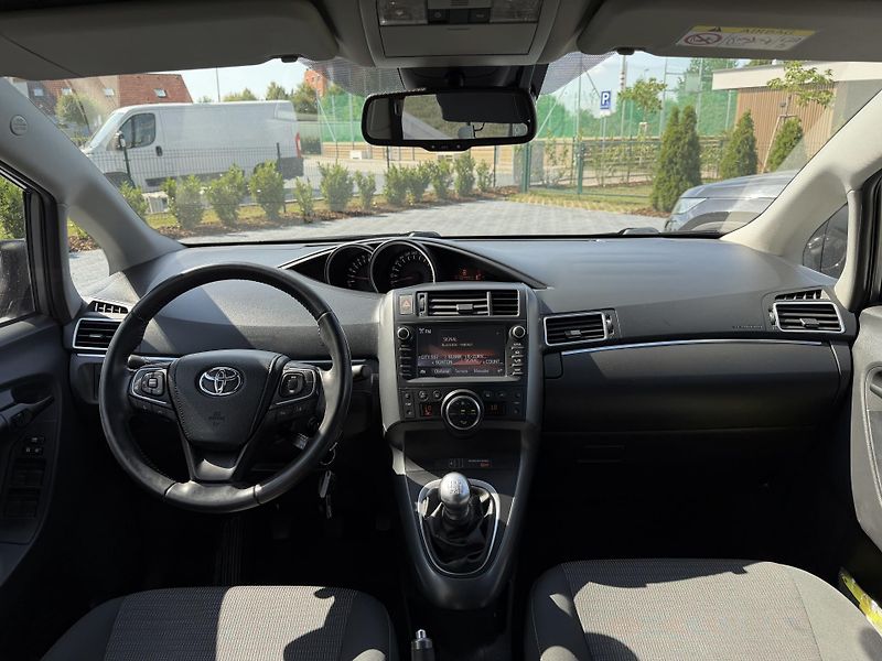 Toyota Verso (2017) 1.8 Valvematic 108 kW / tažné  - fotka 12 z 21