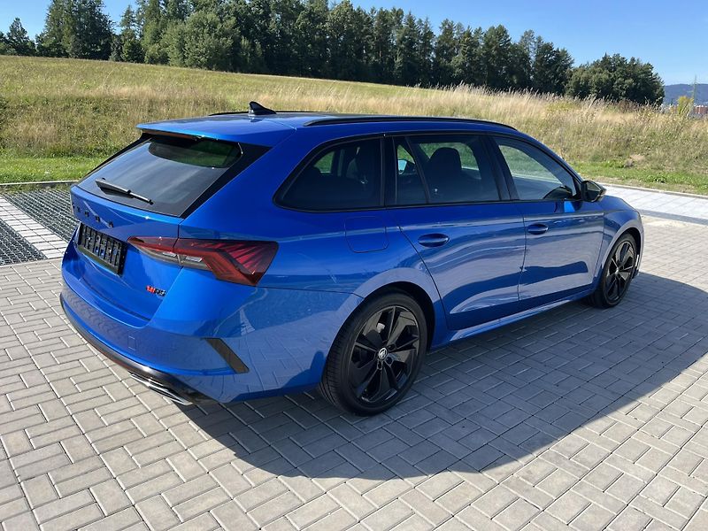 Škoda Octavia (2023) RS 147kW DSG - fotka 4 z 18