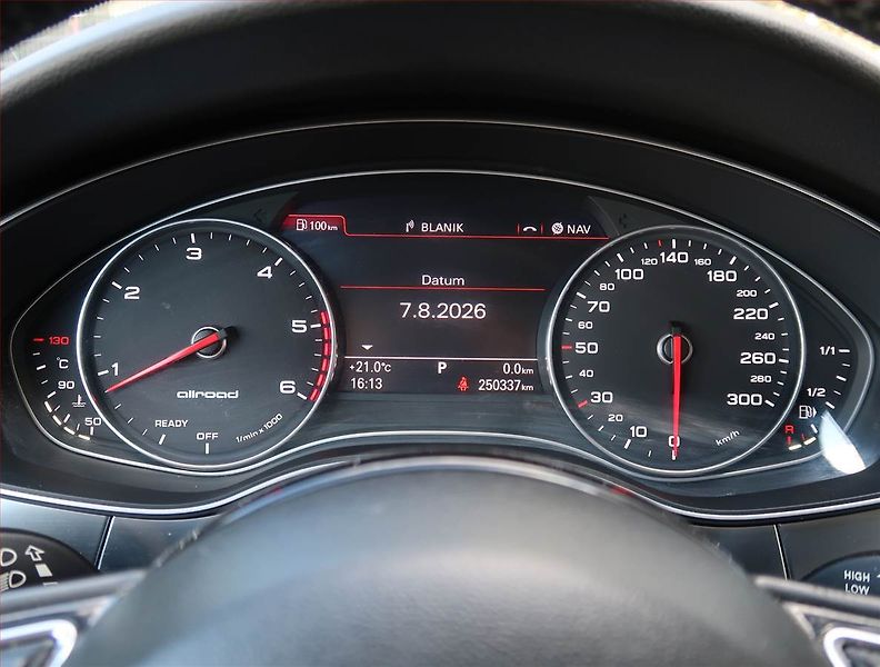 Audi A6 Allroad (2015) 3.0 TDI, 4X4, Automat - fotka 11 z 22