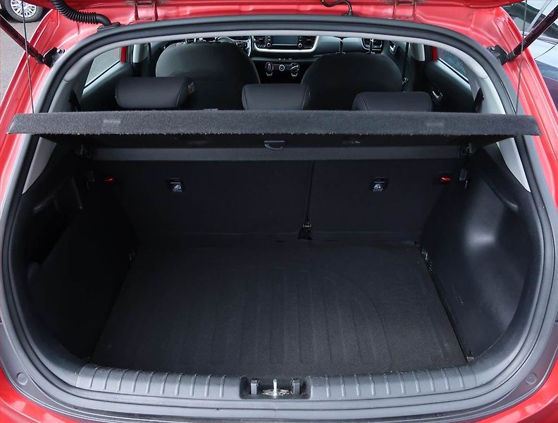 Kia Stonic (2018) 1.25 CVVT, ČR,1.maj - fotka 13 z 18