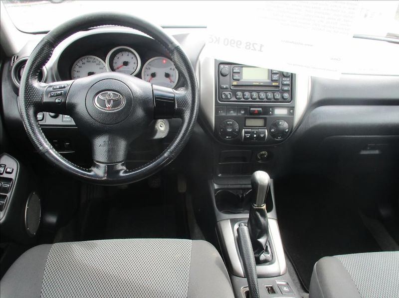 Toyota RAV4 2,0 D4D, 4x4,digiklima,tažné, - fotka 16 z 33
