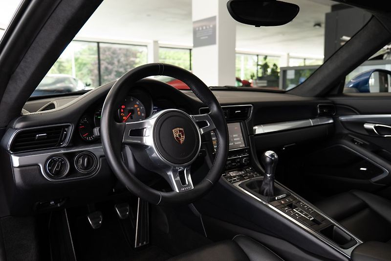 Porsche 911 (991) Carrera S - fotka 5 z 25