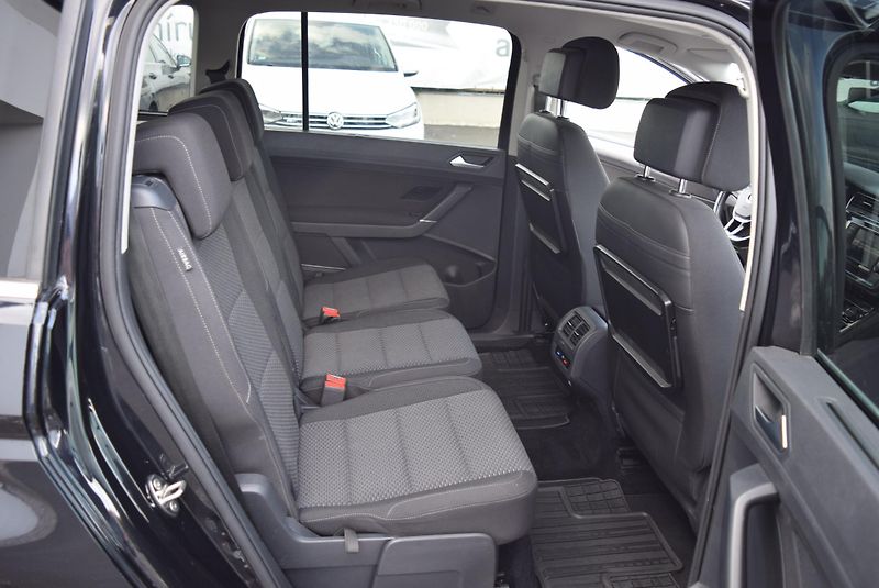 Volkswagen Touran (2016) 1.4TSI 110kw CLBMT 7MÍST TAŽN - fotka 39 z 50