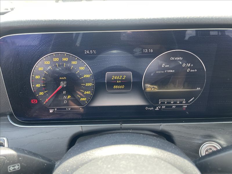 Mercedes-Benz Třídy E 2,0 d 4MATIC All-Terrain LED H - fotka 17 z 38