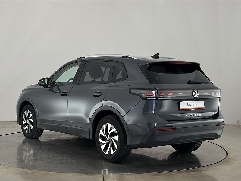 Volkswagen Tiguan People DSG - fotka 15 z 31