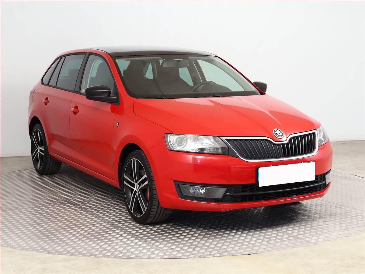 Škoda Rapid Spaceback 1.2 TSI, Xenony
