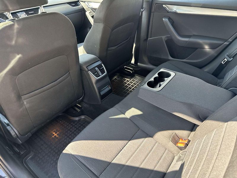 Škoda Octavia (2016) 1.4 TSI Style + - fotka 8 z 31