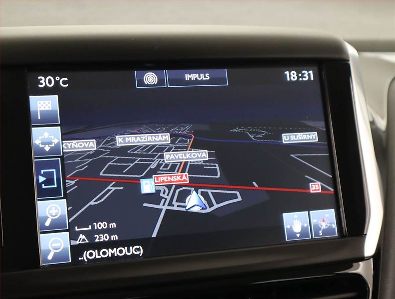 Volkswagen Passat (2020) R-Line 2.0 TDI - fotka 16 z 17
