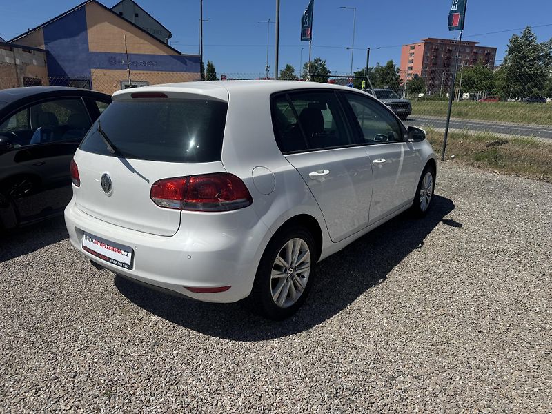 Volkswagen Golf 1,4TSi,rezervace - fotka 3 z 34