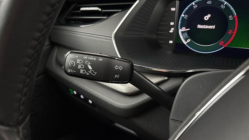 Škoda Octavia 1.5 TSI Ambition - fotka 14 z 25
