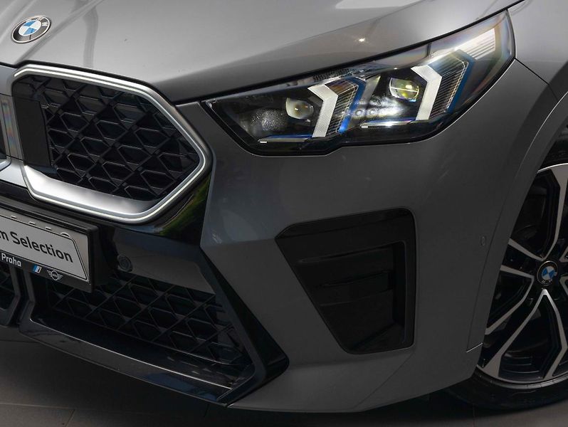 BMW X2 xDrive20d - fotka 7 z 22