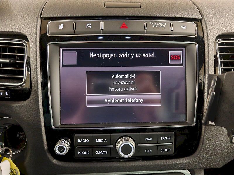 Volkswagen Touareg (2018) 3.0 TDI 193 kW DSG R-line - fotka 12 z 31